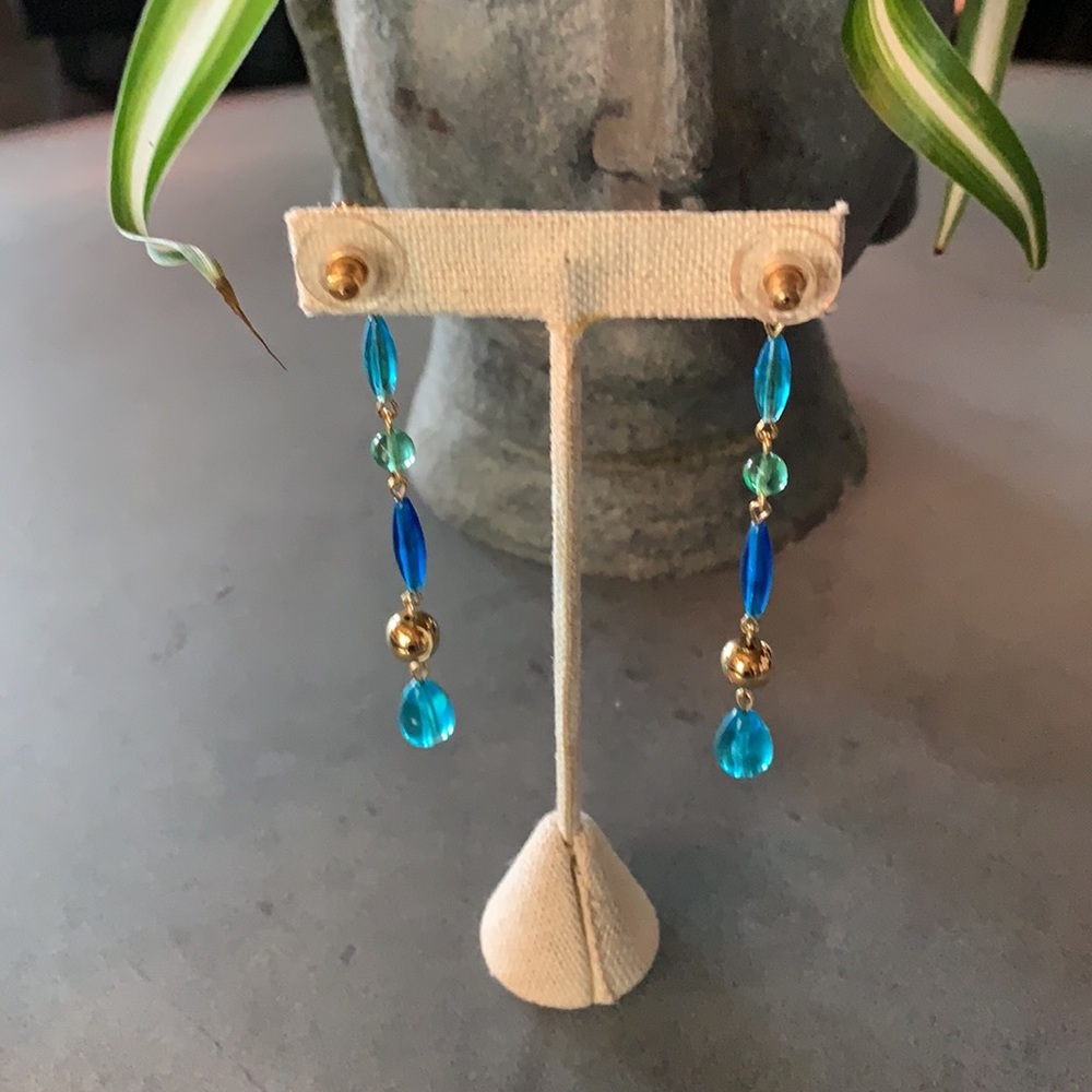 Earrings - Picture 2 of 4